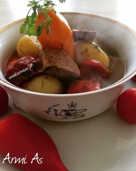 Chaszlama- ormiańska zupa warstwowa gotowana na piwie