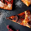 Galette czyli rustykalna tarta ze śliwkami
