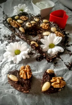 Błyskawiczne brownie na Walentynki. Bez glutenu, bez laktozy, bez jajek, bez pieczenia