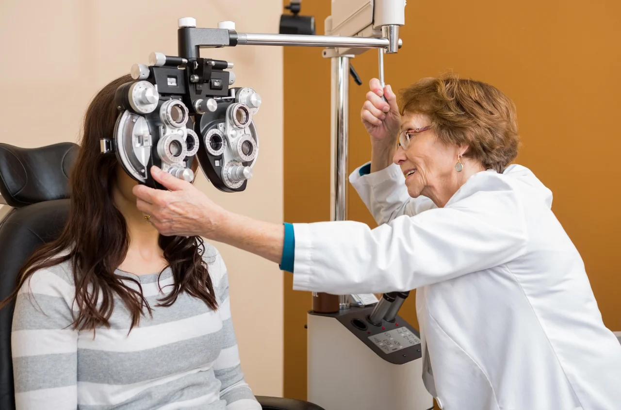 4500 zł dla dorosłych i 3600 zł dla dzieci! Osoby z wadami wzroku mogą skorzystać z kilku świadczeń