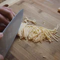 Domowy makaron nitki