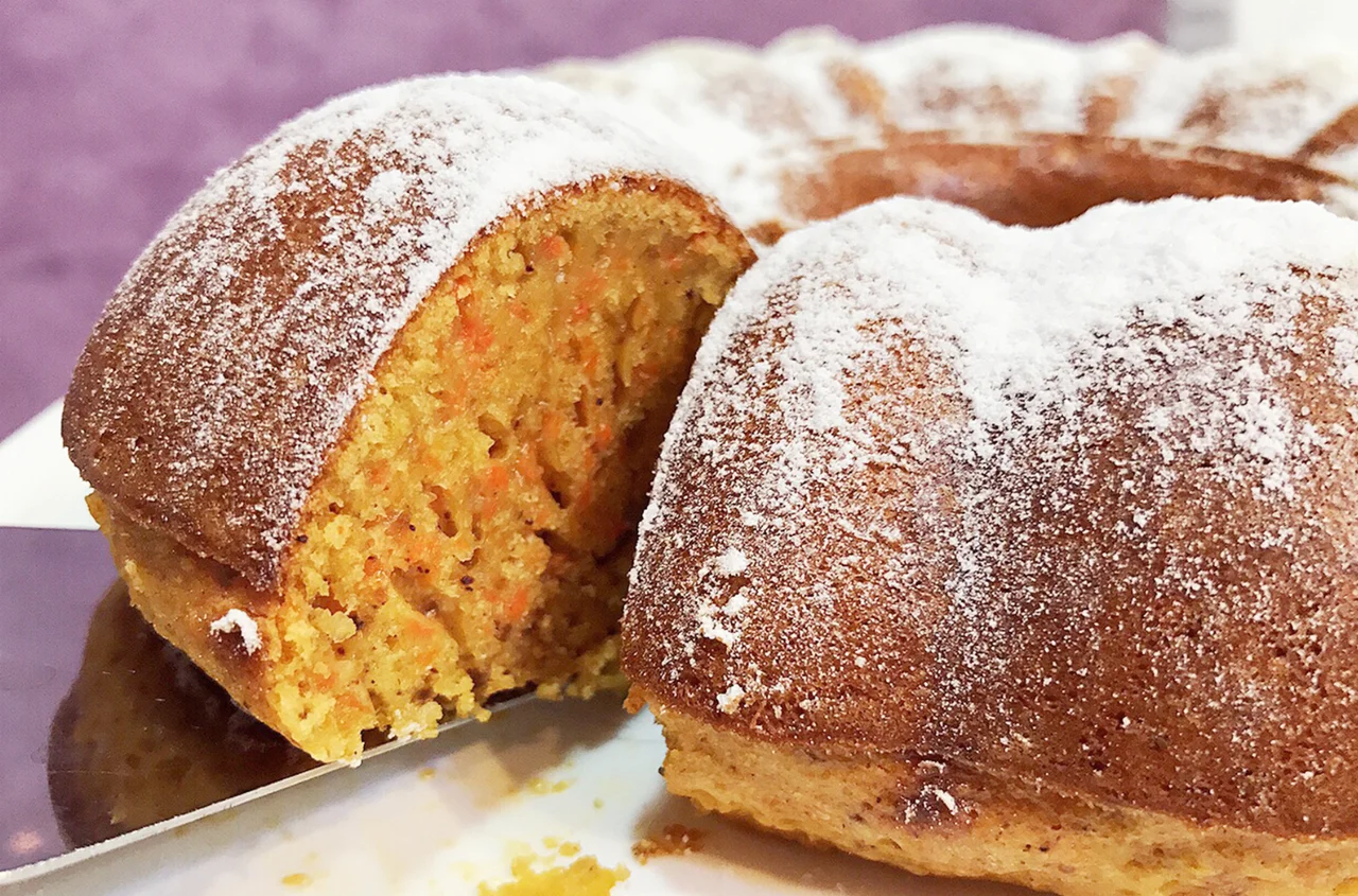 Babka marchewkowa na Wielkanoc? Ten przepis to hit!