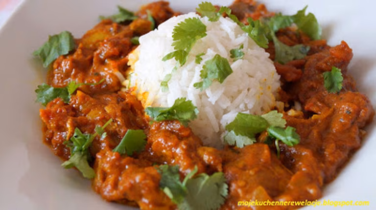 Kurczak curry z ananasem