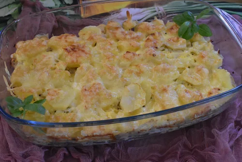 Zapiekanka ziemniaczana