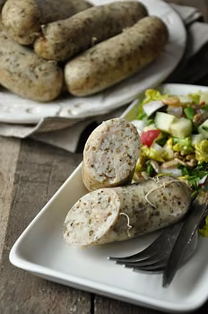 Domowa biała kiełbasa drobiowa (wersja light)