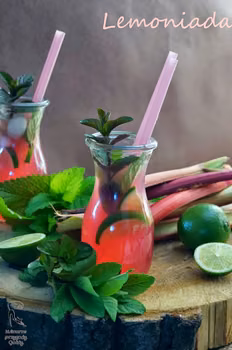 Lemoniada z  rabarbaru