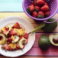 Mango i awokado w cytrynowym sosie - 356 kcal