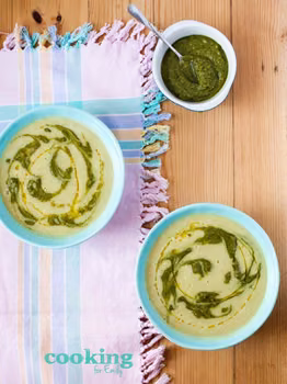Zupa brokułowa z fasolą i pesto