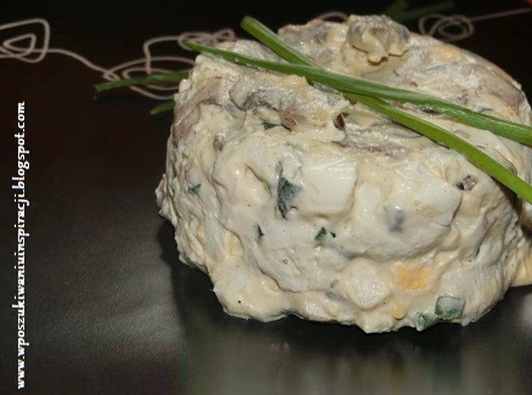 Sałatka pieczarkowo - jajeczna