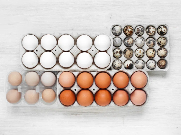 Zdjęcie Dlaczego na jajkach ze sklepu są resztki kurzych odchodów? #1