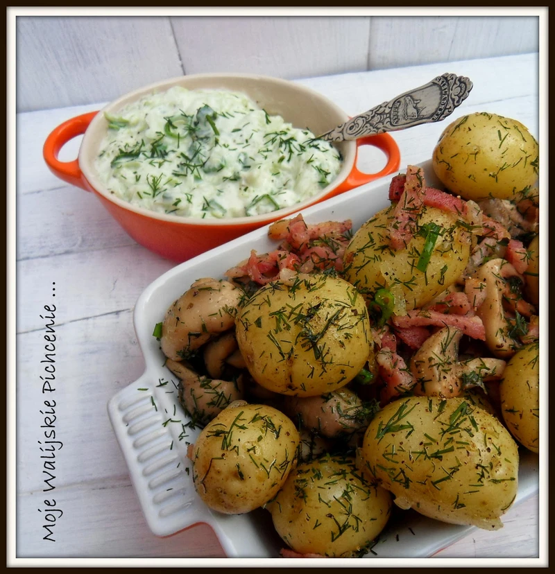 Ziemniaki w mundurkach z boczkiem