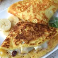Drożdżowe naleśniki z budyniem i bananami