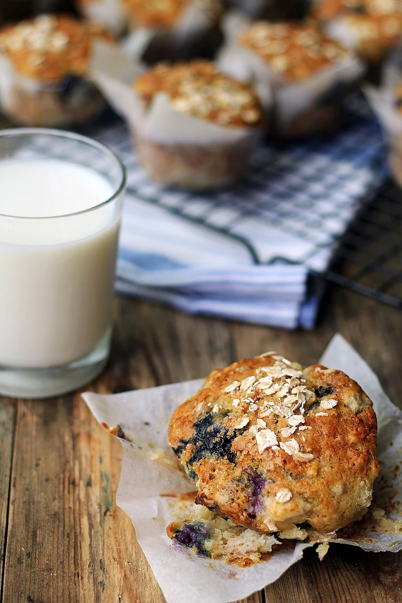 Muffiny bananowe z borówkami lub jagodami