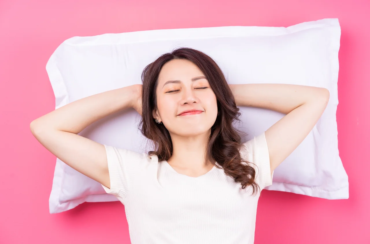 Czy Twój znak zodiaku ma skłonność do lenistwa? Oto 4 znaki, które KOCHAJĄ odpoczynek!