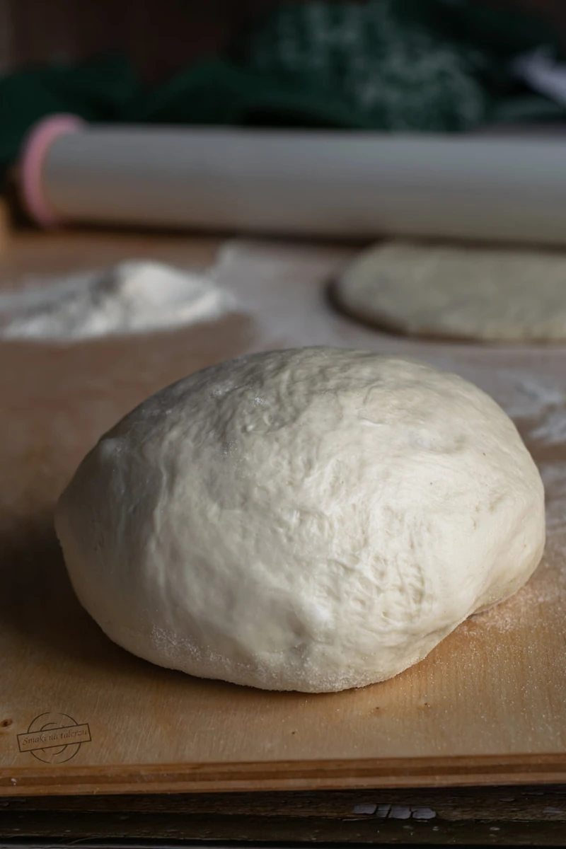 Ciasto na pizzę