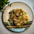 Gulasz z indyka z marchewką i fasolką
