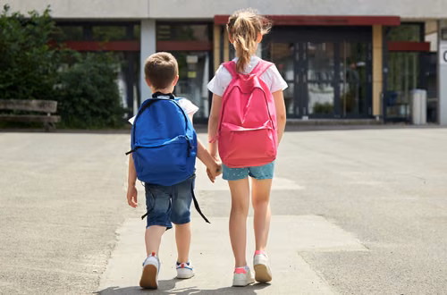 Dodatkowe 500 zł na ucznia bez względu na dochód rodziny! W Polskiej gminie ruszyła kolejna edycja bonu edukacyjnego