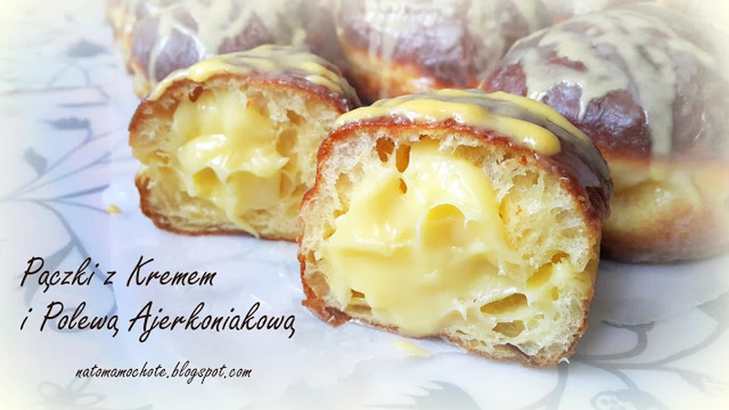 Pączki z Kremem i Polewą Ajerkoniakową