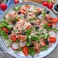 Sałatka z szynką parmeńską