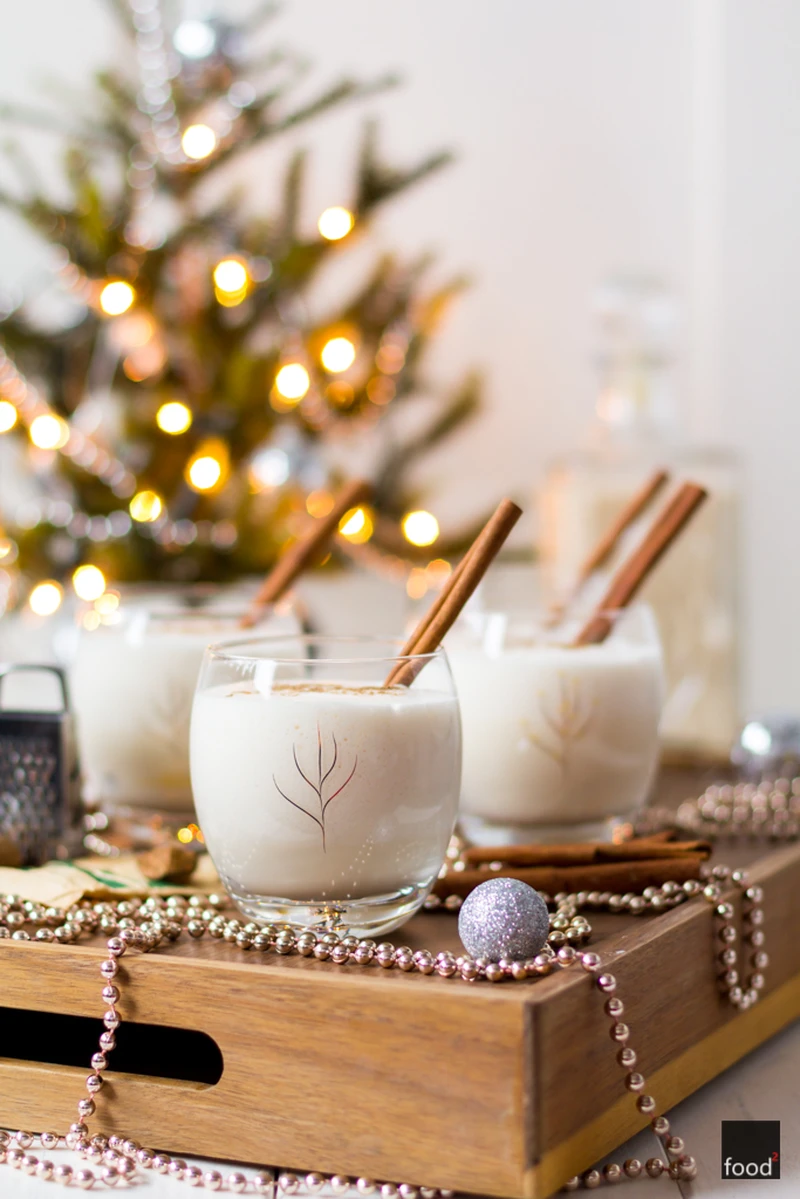 Eggnog - świąteczny poncz jajeczny z whisky