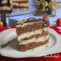 Tort piernikowy z masą serową