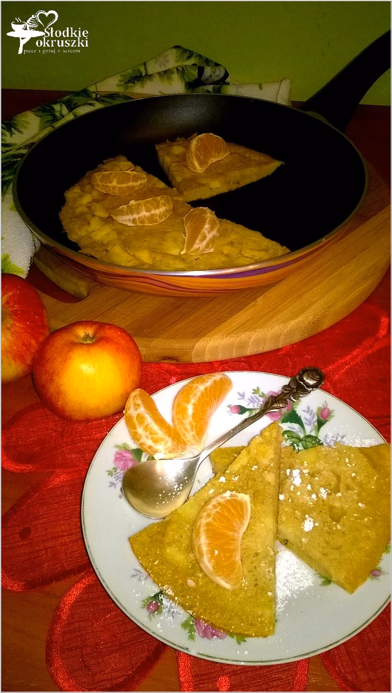 Dyniowy omlet z cynamonowym jabłkiem (na mące ryżowej)