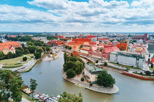 Wielka fala powodziowa zbliża się do Wrocławia! Jest nowy termin -  trwa walka z czasem