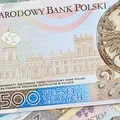 Zmiany w przyznawaniu świadczenia 500 + dla seniora!  Więcej osób będzie mogło uzyskać dofinansowanie.