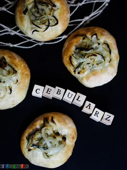Cebularze - genialne bułeczki z cebulą