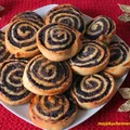 Drożdżowe makowe ślimaczki