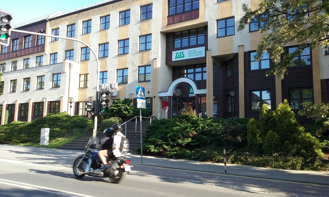 Prawie dwa miliony wniosków w dziesięć dni! Informacja od ZUS