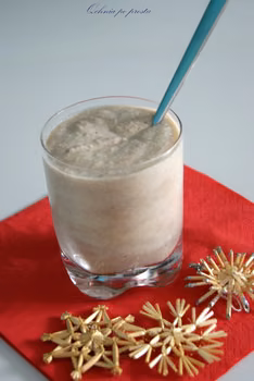 Koktajl bananowy z maślanką