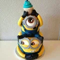 Torcik z minionkami