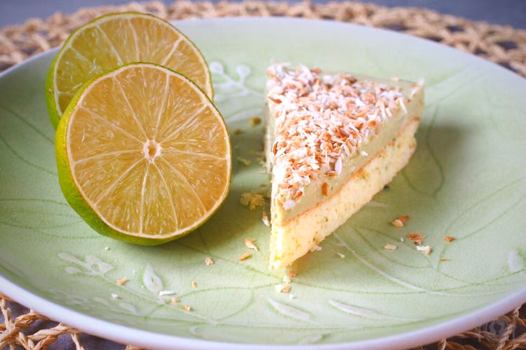 Keto ciasto limonkowe