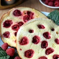 Biszkoptowy omlet malinowy