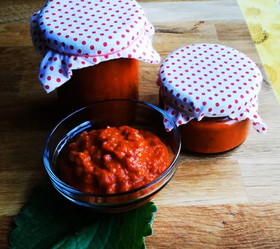 Ajwar – pikantna pasta warzywna