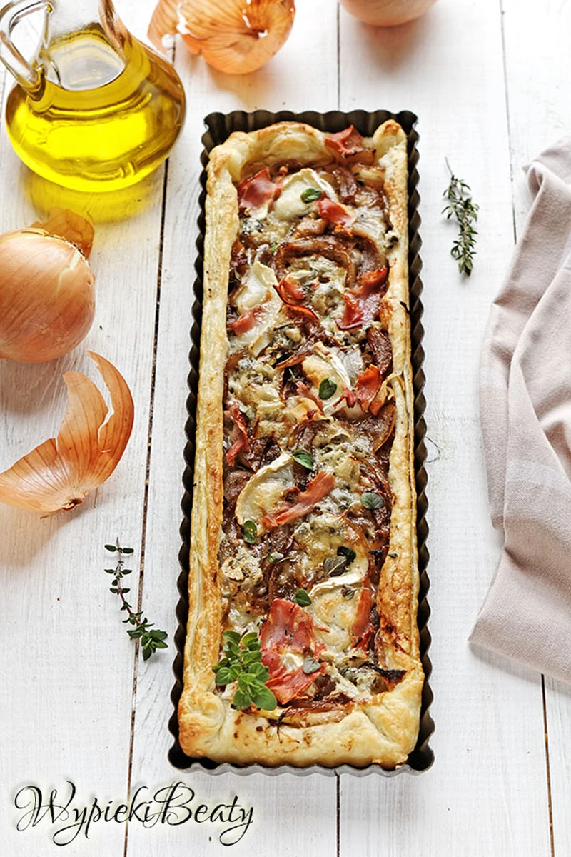 Tarta z karmelizowaną cebulą