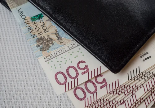 Podwyżka pensji minimalnej od 2026 roku? Wynagrodzenie tysięcy pracowników może wzrosnąć do 5015 zł