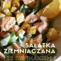 Przepis na sałatkę ziemniaczaną ze szpinakiem i łososiem