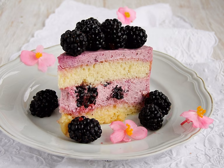 tort jeżynowy