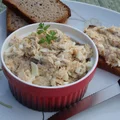 Pasta z wędzonej makreli z jajkiem i cebulką
