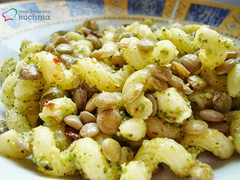 Makaron z soczewicą