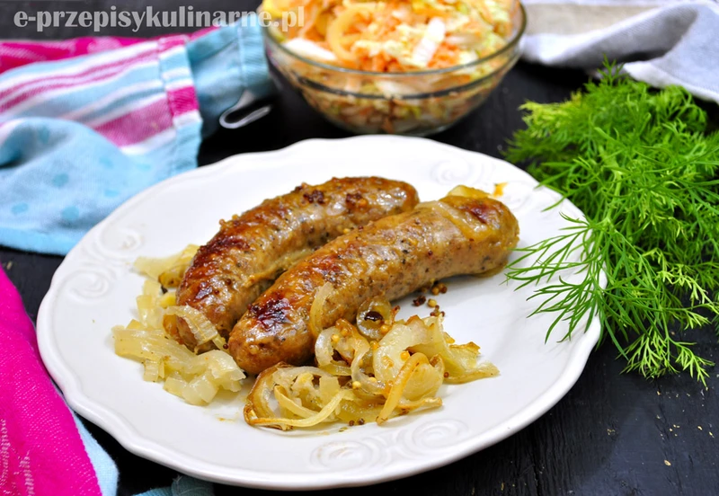 BIAŁA KIEŁBASA PIECZONA W MUSZTARDOWO-MIODOWEJ MARYNACIE