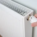 Komisja Europejska apeluje o przykręcenie kaloryferów do 19 stopni.