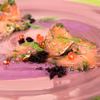 Gravlax z wiśniówką, sosem chrzanowym z kiszonymi burakami i jadalną ziemią