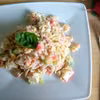 Sałatka z paluszkami surimi