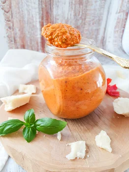 Domowe pesto paprykowe