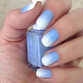Ombre na paznokciach