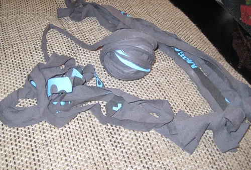 przygotuj sama nić bawełnianą na dywaniki i chodniczki - krok po kroku ze starych T-shirtów