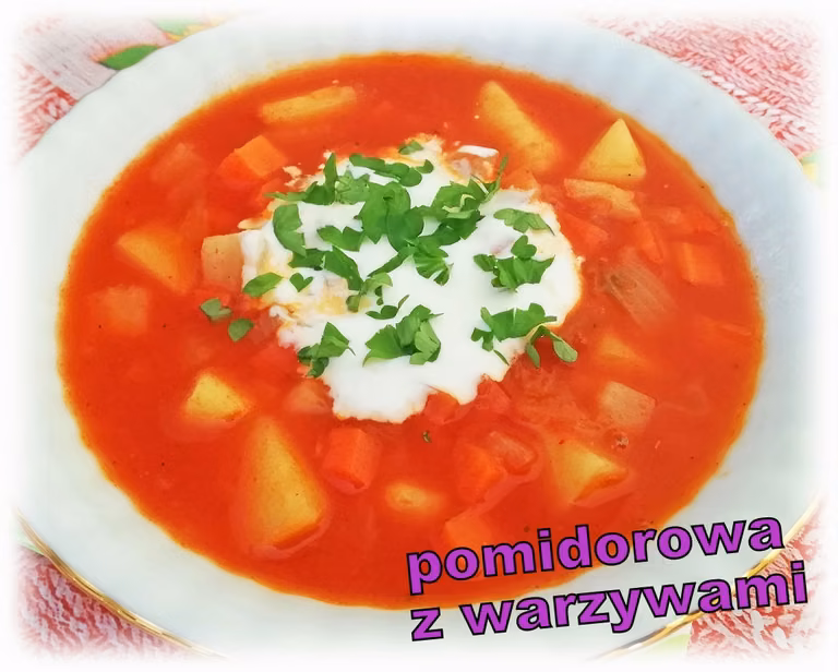 Zupa pomidorowa z warzywami